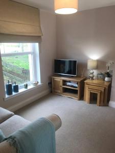 Two bedroom house in central Portree