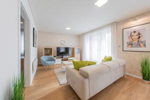 University city life Bestern