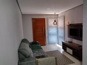 Grey House, próximo a Gramado e ao Templo Budista