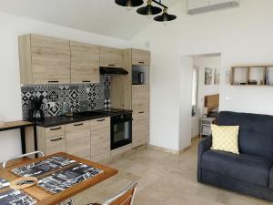 Maisons de vacances Petite Maison refaite a neuf proche plage : photos des chambres