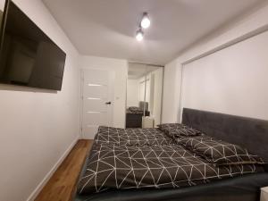Nowoczesny Apartament DeLux z osobną sypialnią  Klimatyzacja  Parking  HK Apartaments Kielce