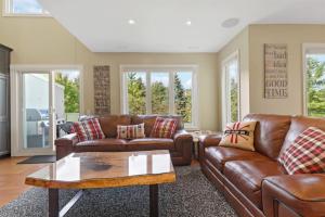 Luxurious Sierra Lane Escape