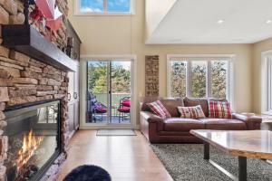 Luxurious Sierra Lane Escape