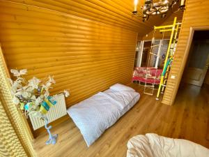 Вілла на Роші. Власна територія, мангал, альтанка.