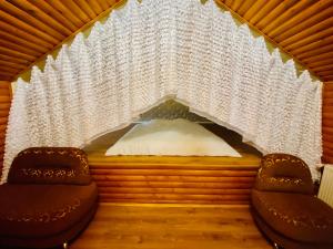 Вілла на Роші. Власна територія, мангал, альтанка.