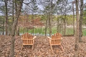 Idyllic Table Rock Lake Cabin with Fire Pit! - روجرز