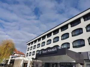 波萨达酒店 - 阿尔杰什河畔库尔泰亚