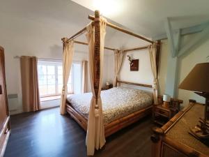 Superbe appartement type loft en duplex rue Buat