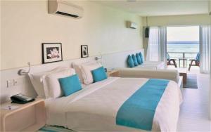 Holiday Inn Resort Kandooma Maldives - Kids Stay & Eat Free and Free Roundtrip Speed Boat for a minimum 4 nights stay