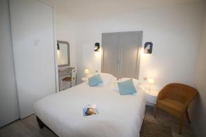 Hotels Logis Hotel & Restaurant Au Clos Paille Charme & Caractere : photos des chambres