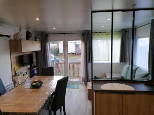 Campings Les Pins del Sol - camping la reserve : photos des chambres