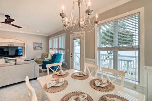 Ocean Club Condo with Community Pool and Hot Tub