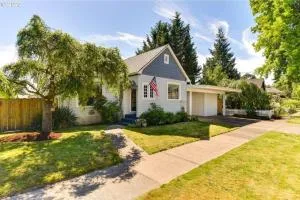 Edwards Retreat - Dundee