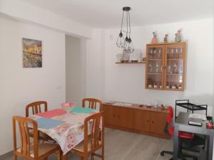 confortable y luminoso piso 5 camas