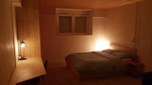 Appartements T2 Rdc, jardin, calme, parking, idealement place : photos des chambres