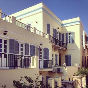 Antouanetta Apartments Syros Greece