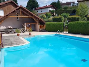 Chalets Lovely chalet in Vosges with shared pool : Chalet 3 Chambres