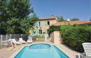 Maisons de vacances Beautiful home in Prades sur Vernazobre with 4 Bedrooms, WiFi and Outdoor swimming pool : photos des chambres