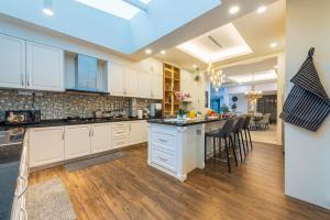 25P Enchanting Bungalow Retreat - Mystical Garden,Petaling Jaya by Verano