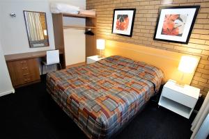 Parkview Motor Inn and Apartments