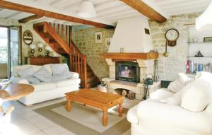 Maisons de vacances Beautiful home in Blosville with 3 Bedrooms and WiFi : photos des chambres