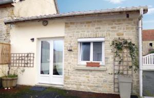 Maisons de vacances Beautiful home in Blosville with 3 Bedrooms and WiFi : photos des chambres