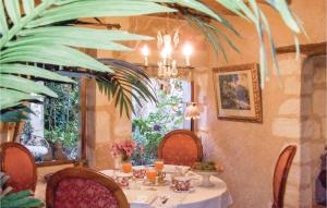 Cozy Home In Lye With Wifi