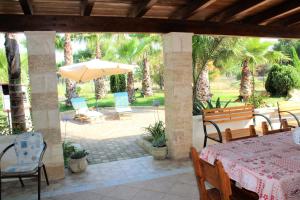 Villa climatizzata con grande porticato esterno vicino alle spiagge