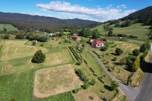Cherry Top Farmstay - Boutique Eco Village - Karoola