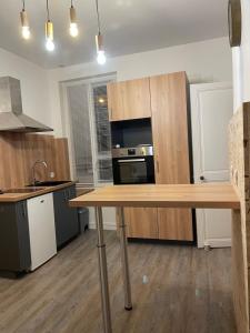 Appartements Logement entier: Appartement avec Terrasse Quartier de la Gare : photos des chambres