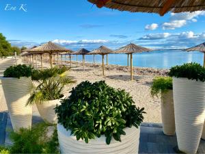 Villa ISLAND VIR with pool