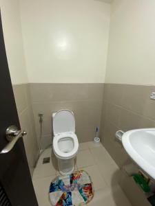 Rosarich Homestay - Bristle Ridge Residences