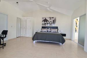 El más completo, a menos de 5 minutos de la playa, free wifi fuera del alojamiento