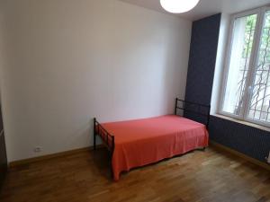 Appartements Appartement Charmant, quartier calme : photos des chambres