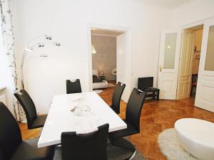 Ferienwohnung Urban-Loritz - 4-Sterne-Hotels in Wien