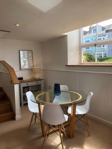 The Old English Rooms