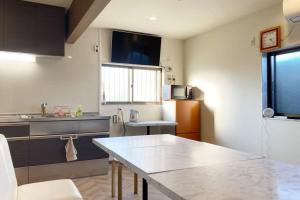 2022年NO.1ビーチもまるごと貸切冬OK屋根付暖房BBQ場完備カラオケキャンプファイヤー