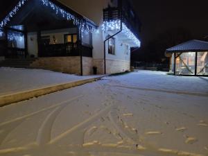 Casa Aryana, adults only