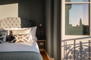 Liberty 119 • Luxurious 1BD in Portos main Avenue