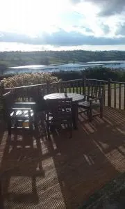 SHALOM - IN THE HEART OF THE LAKES - Scrabby