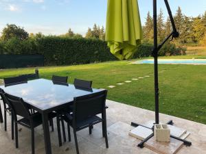 Sejours chez l'habitant Villa avec vue campagne : photos des chambres