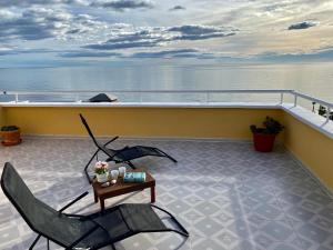 Ático frontal con vistas al mar - 1ª línea Acapulco I