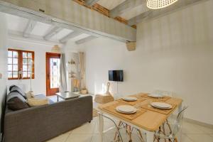 Appartements Le Chambord Beautiful half-timbered house with terrace : photos des chambres