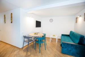 Groundfloor Apartment on the Green Hill