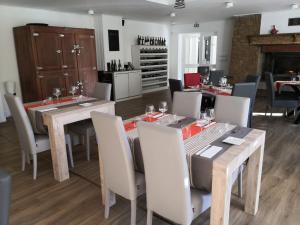 Hotels Logis Hotel-Restaurant Le Tanargue : photos des chambres