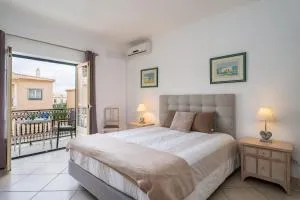 Pedra dos Bicos by Intiholidays - Oura