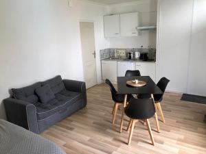 Appartements L'oree du Golf, studio 4 : photos des chambres