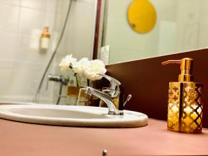 Hotels Hotel Le Midi Clermont-Cournon : photos des chambres