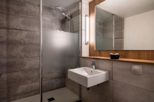 Hotels Hotel Le Cyrano Bergerac : photos des chambres