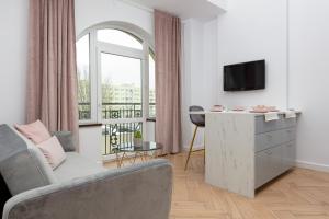 Praga Center Apartments by Renters